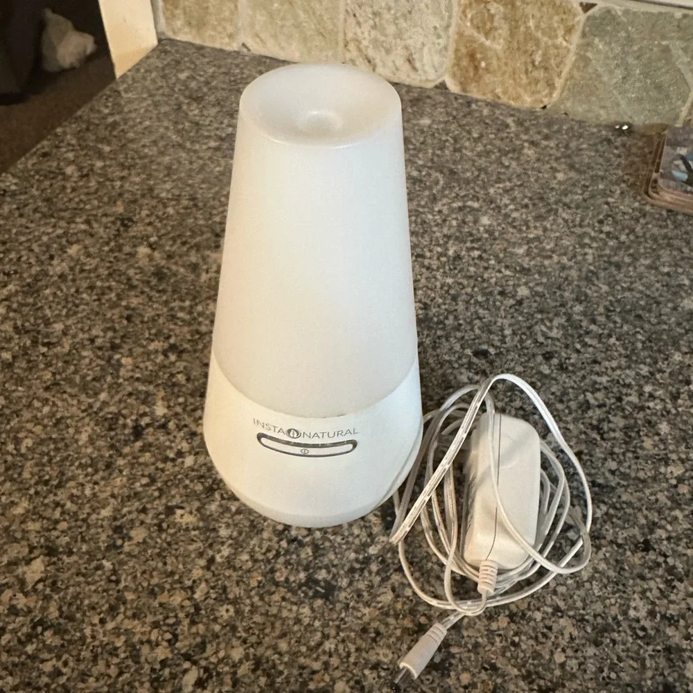 🌿 InstaNatural Essential Oil Diffuser with Power Adapter